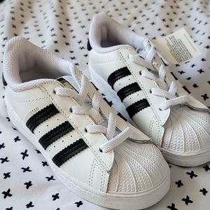 NWT Toddler adidas sneakers